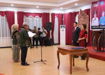 Pj. GUBERNUR Provinsi Kalbar Kukuhkan Ayah Dan Bunda Genre Kapuas Hulu