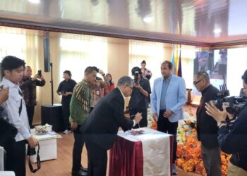 Universitas Jayabaya Gelar Seminar Internasional, Wakil Menteri Hukum Tekankan Kemajuan Teknologi Tuntut Hukum Bersikap Adaptif