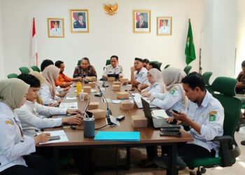 Diskominfo Kalbar Perkuat Keterbukaan Informasi Publik melalui Evaluasi E-Monev KI